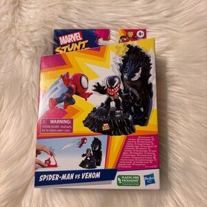 NEW Marvel Stunt Squad Spider-Man vs Venom Toy